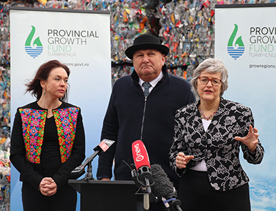 Minister Shane Jones and Minister Eugenie Sage announcing the investment.
